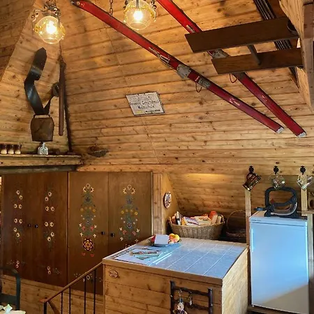 Berghuette Waldheimat بيت للعطل *